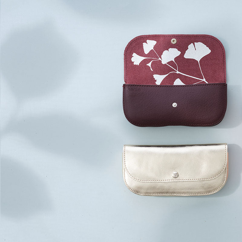 Sunglass case, Sunny Greetings, Aubergine