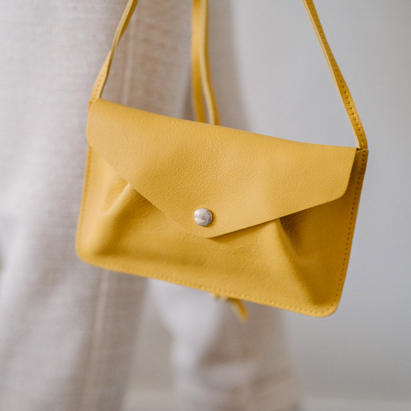 Bag, Backing Vocals, Yellow