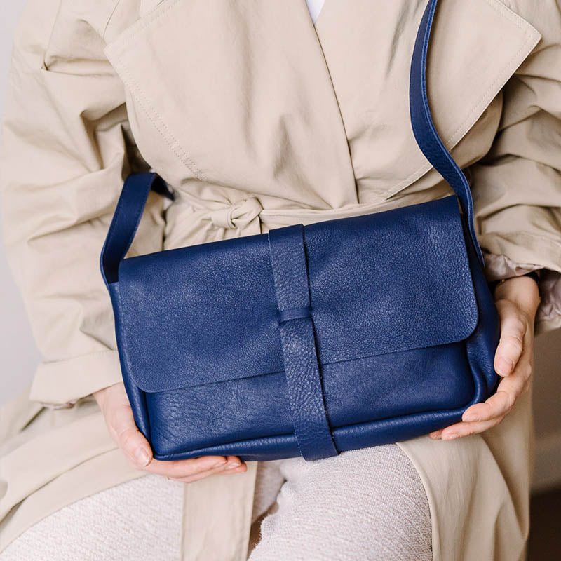 Bag, Picking Flowers Medium, Ink Blue