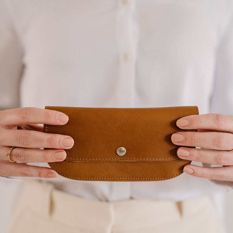 Sunglass case, Sunny Greetings, Cognac used look