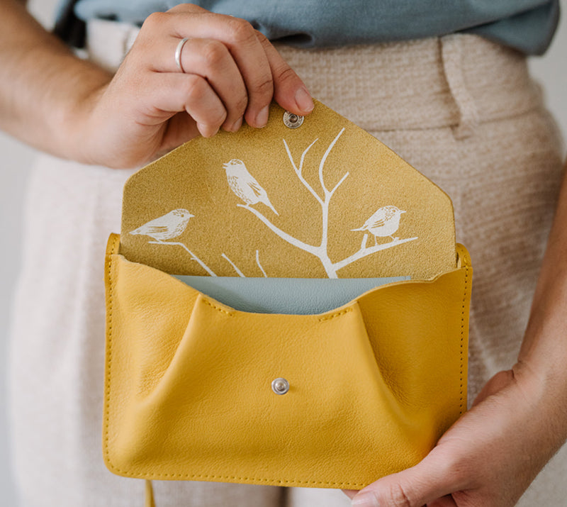 Keecie Phonebag Hang on in Yellow