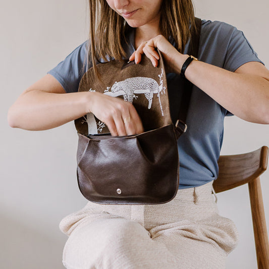 Bag, Lazy Boy, Dark Brown used look
