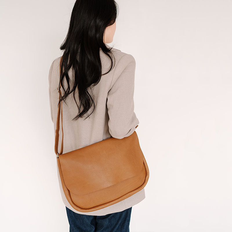 Bag, Plant Sitter, Cognac used look