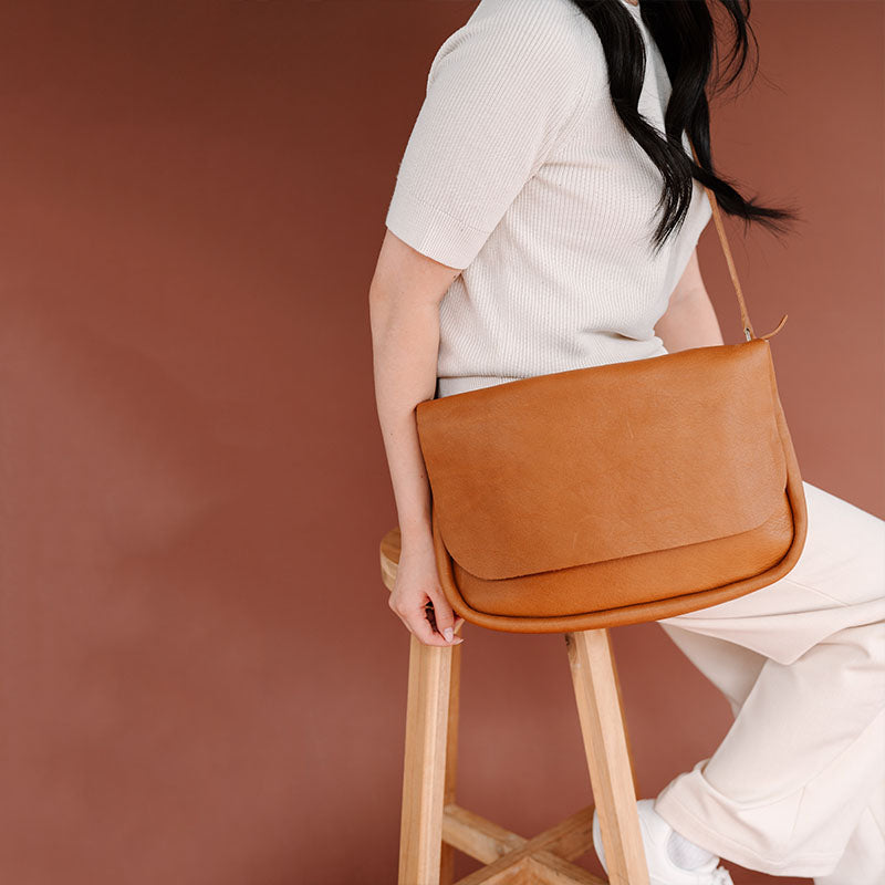 Bag, Plant Sitter, Cognac used look