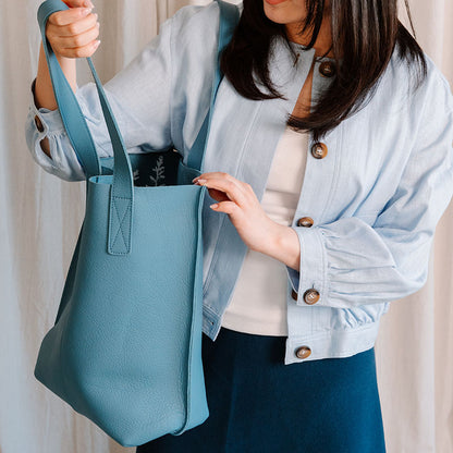 Bag, Swing It, Painters Blue