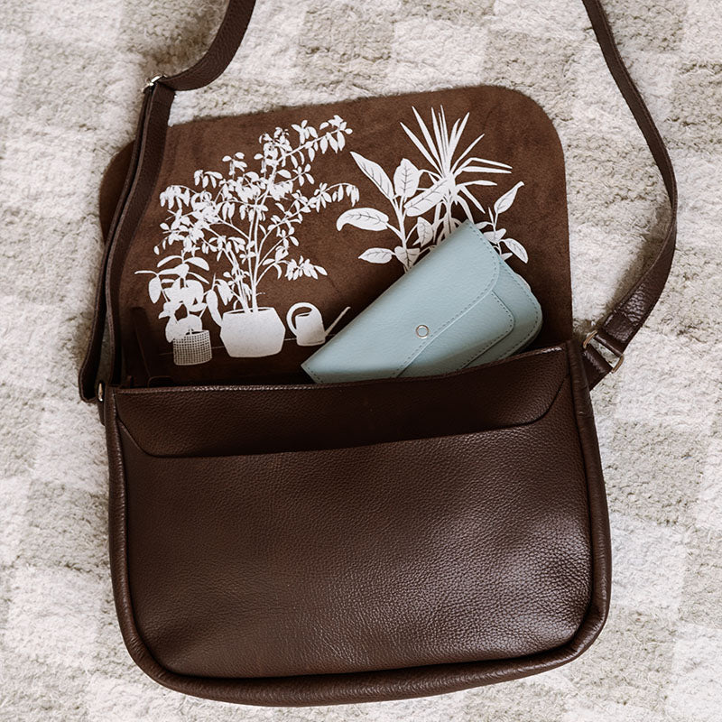 Bag, Plant Sitter, Dark Brown used look