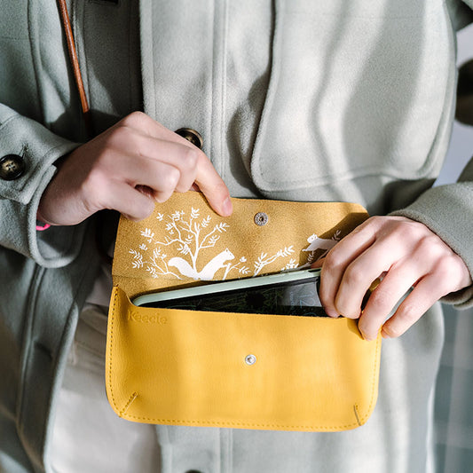 Phonebag, Hang On, Yellow